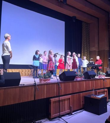 Adventní večer ve Svratce