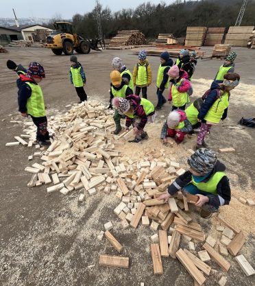 MŠ na návštěvě na pile – březen 2024 (OPJAK I.)