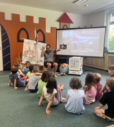 Návštěva mořeplavce Jiřího Denka v MŠ